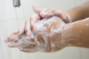 coronavirus bien se laver les mains
